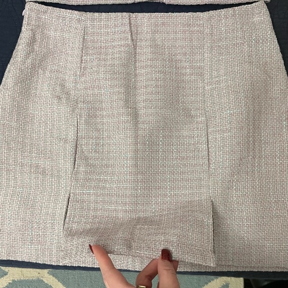 Chic Two-Piece Tweed Set - Picture 5 of 7